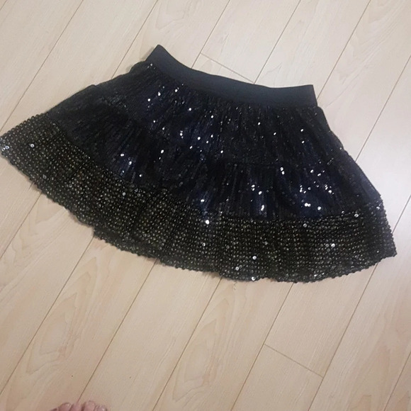 Sans Souci sequin skater mini skirt - Picture 8 of 8